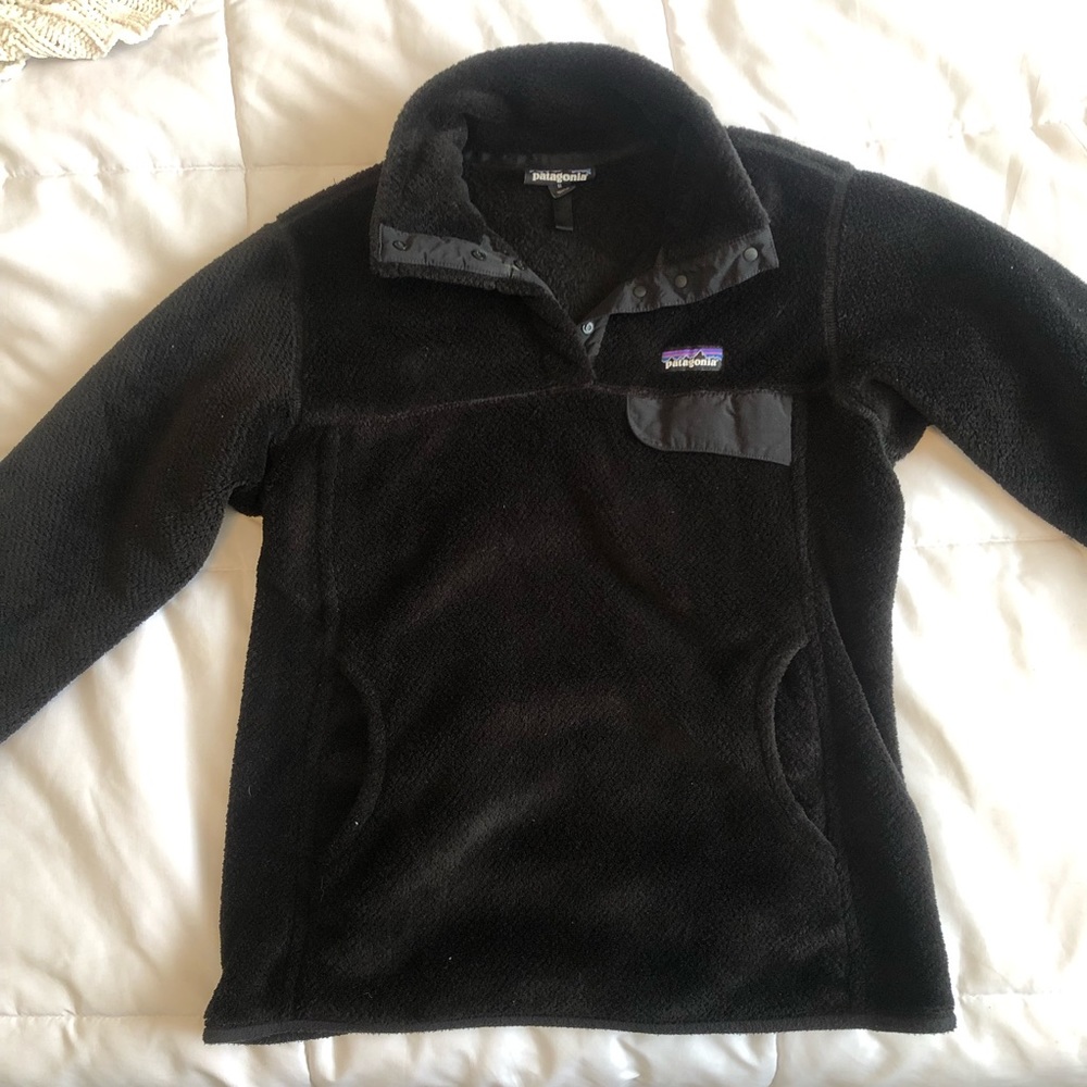 black Patagonia button up fleece